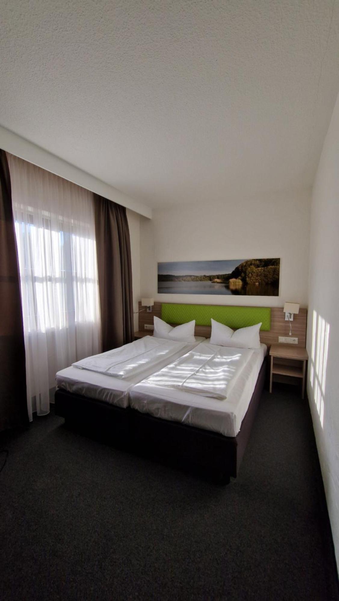 Hotel Sonnenhof Pleinfeld Esterno foto