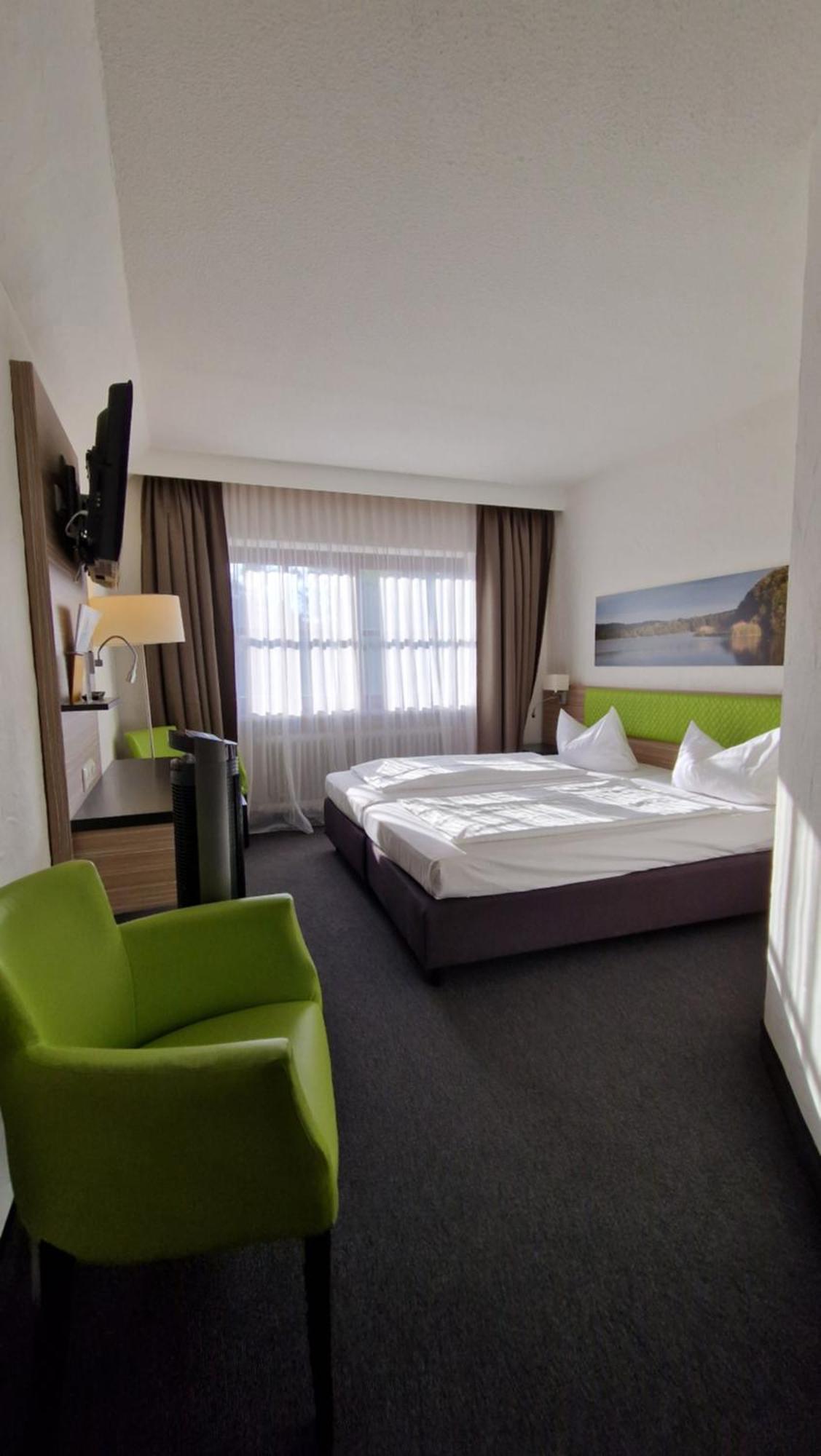 Hotel Sonnenhof Pleinfeld Esterno foto