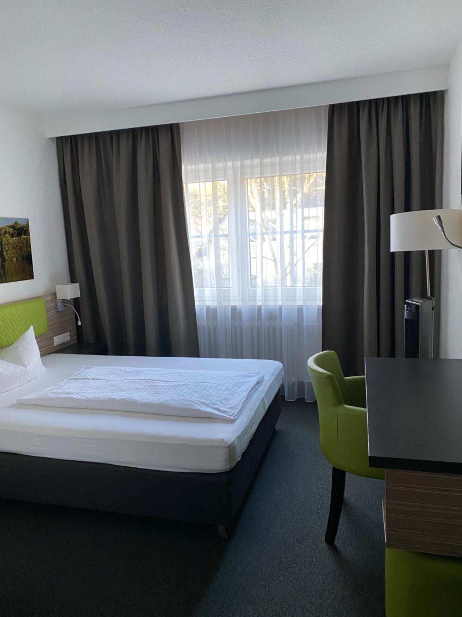 Hotel Sonnenhof Pleinfeld Esterno foto